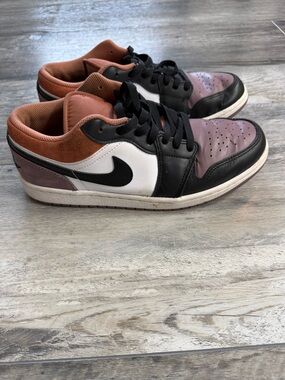 Nike Men's Low-Top Sneakers - Black, White & Mauve